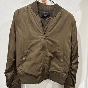 WOMENS BOMBER STYLE JACKET